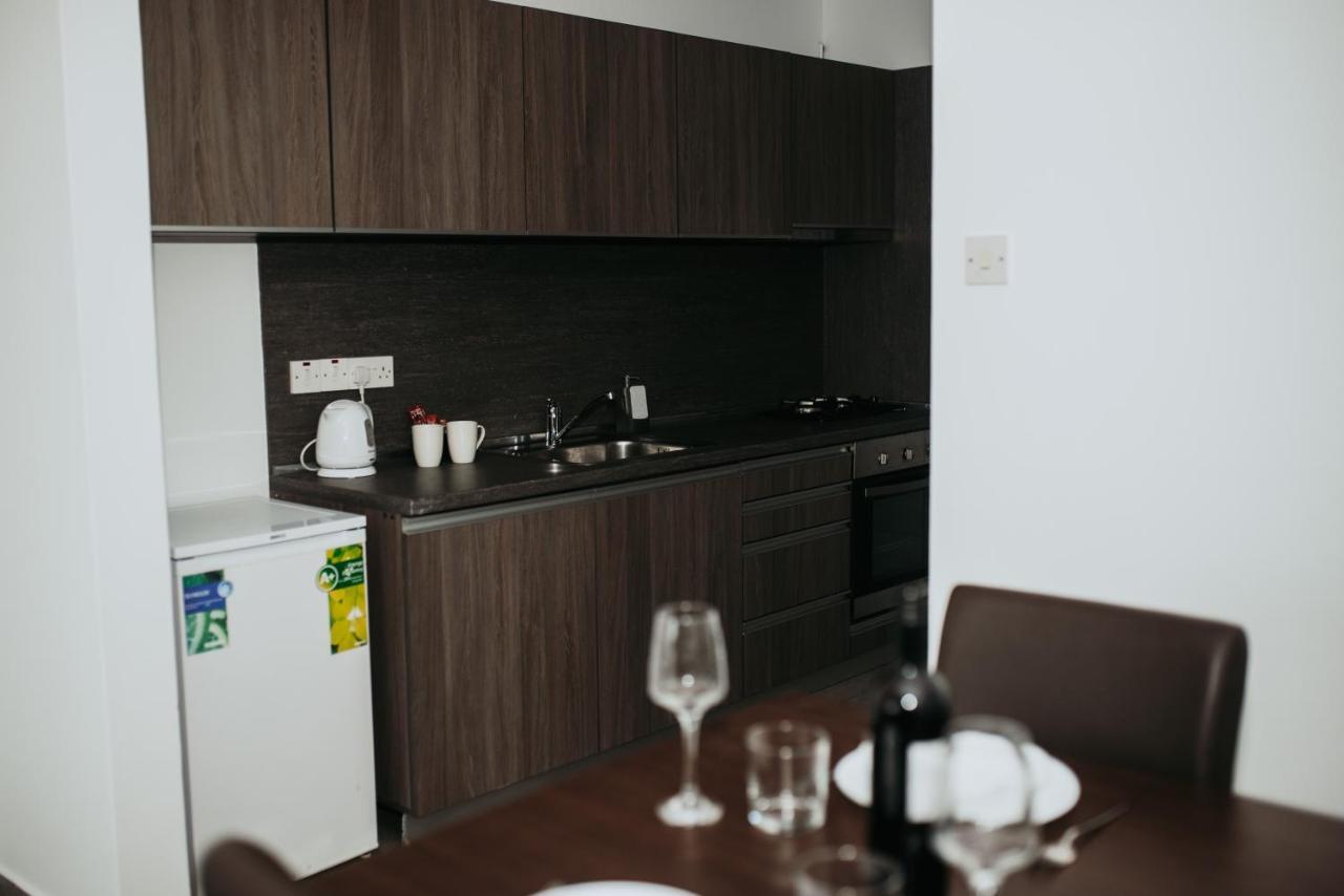 Ovis Hotel Apartments Agia Napa Exterior foto